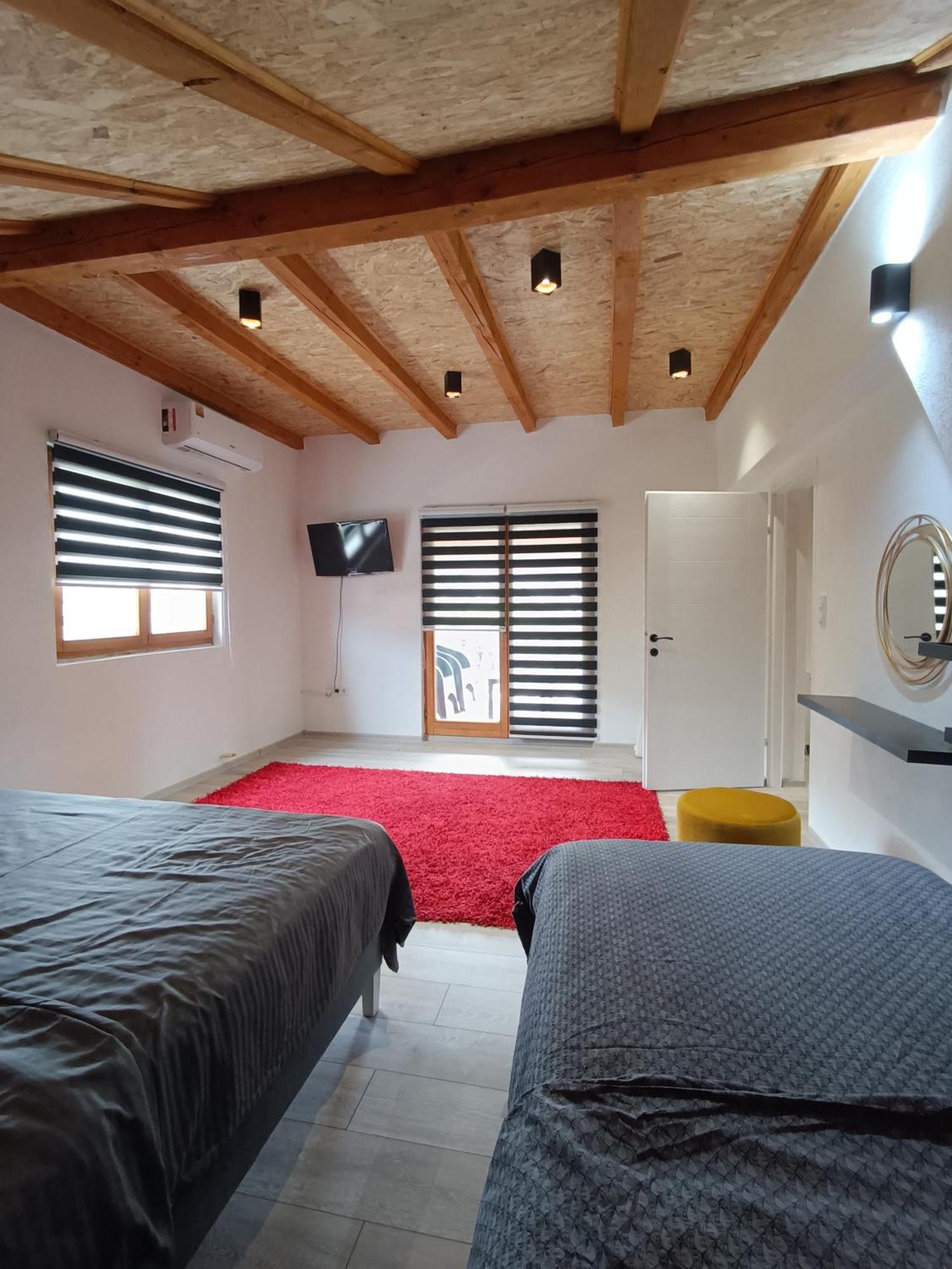 Tranquil Retreat - 
